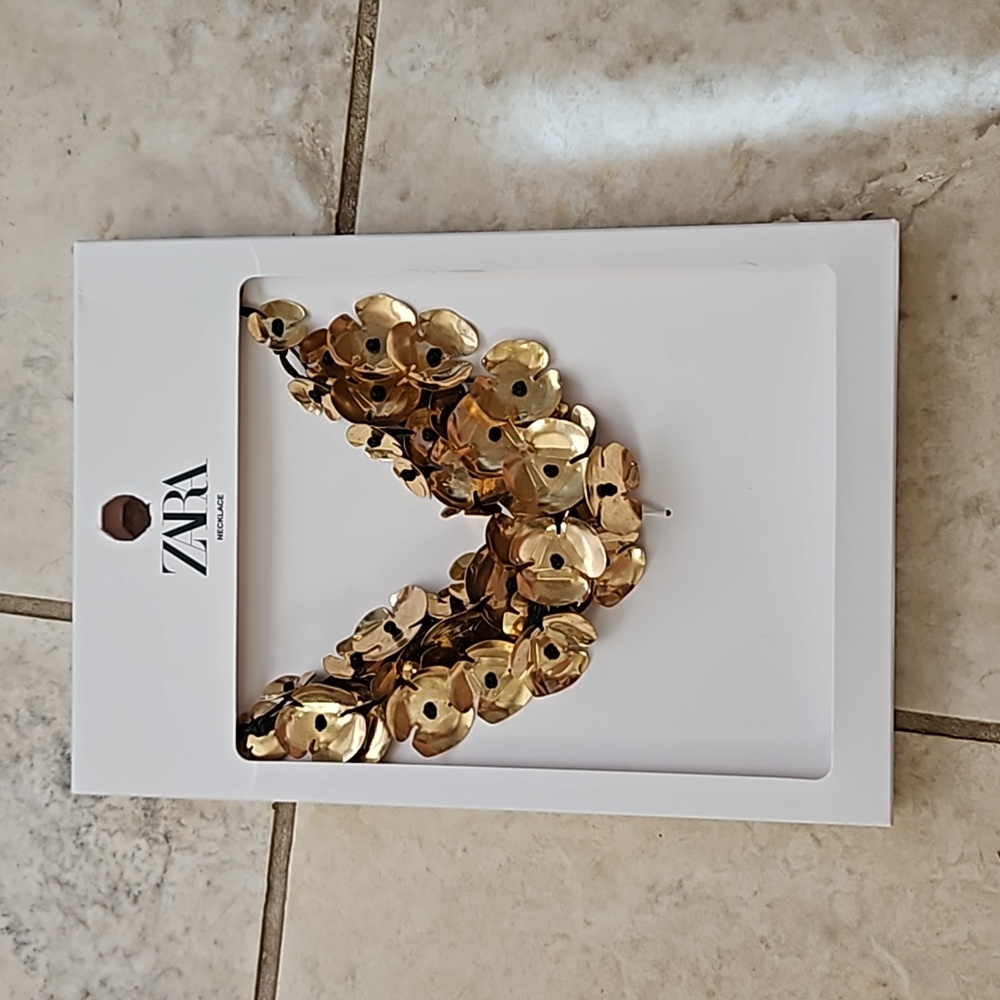Zara necklace